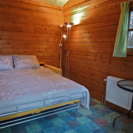 Chalet Bed & Happiness