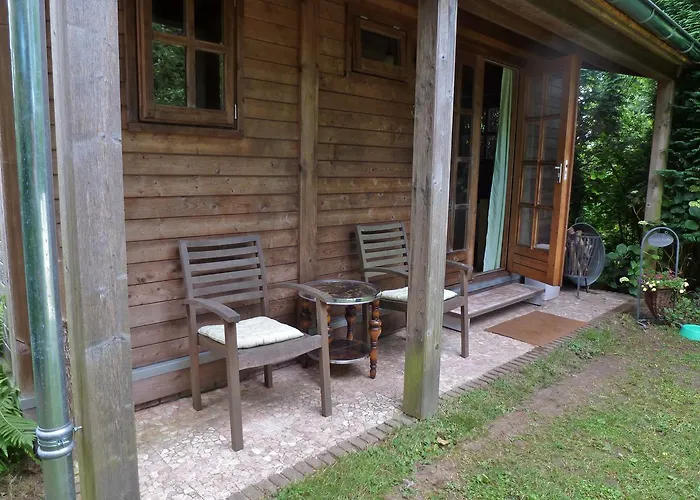 Bed & Happiness * Wichmond